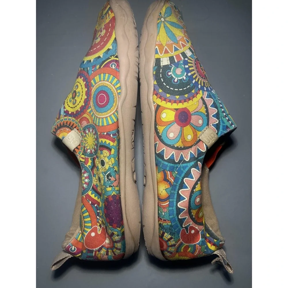 UIN Toledo Shoes Womens Size 10.5 EU 42.5 Art Print Slip On‎ Walking Comfort